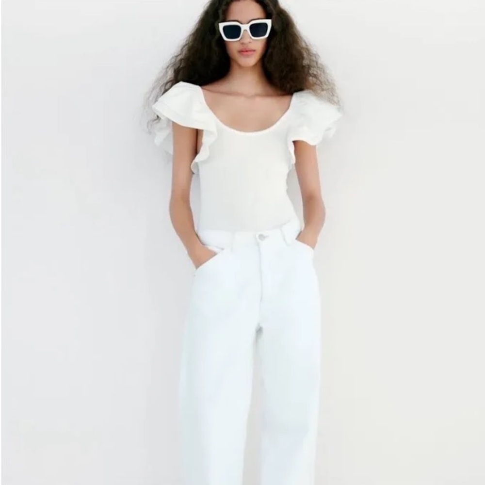 Zara NWT size small white ruffled sleeve bodysuit.